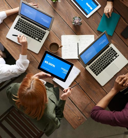 pexels-fauxels-3182773